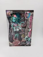 Monster High Frights, Camera, Action! Honey Swamp Doll