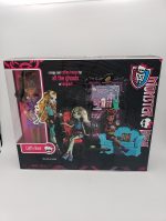 Monster High Coffin Bean and Clawdeen Wolf Doll Playset