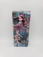 Monster High Haunted Getting Ghostly Draculaura Doll