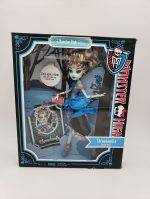 Monster High Scarily Ever After: Frankie Stein Doll as Threadarella
