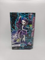 Monster High Gloom and Bloom Catrine DeMew Doll